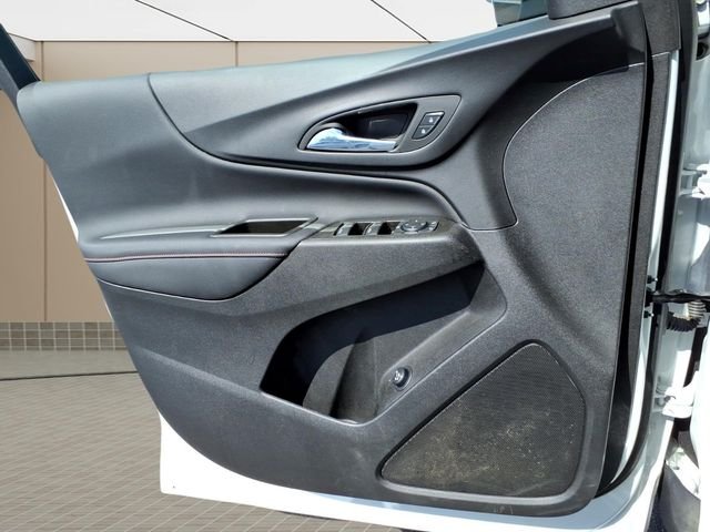 Used 2024 White Chevrolet RS image 25