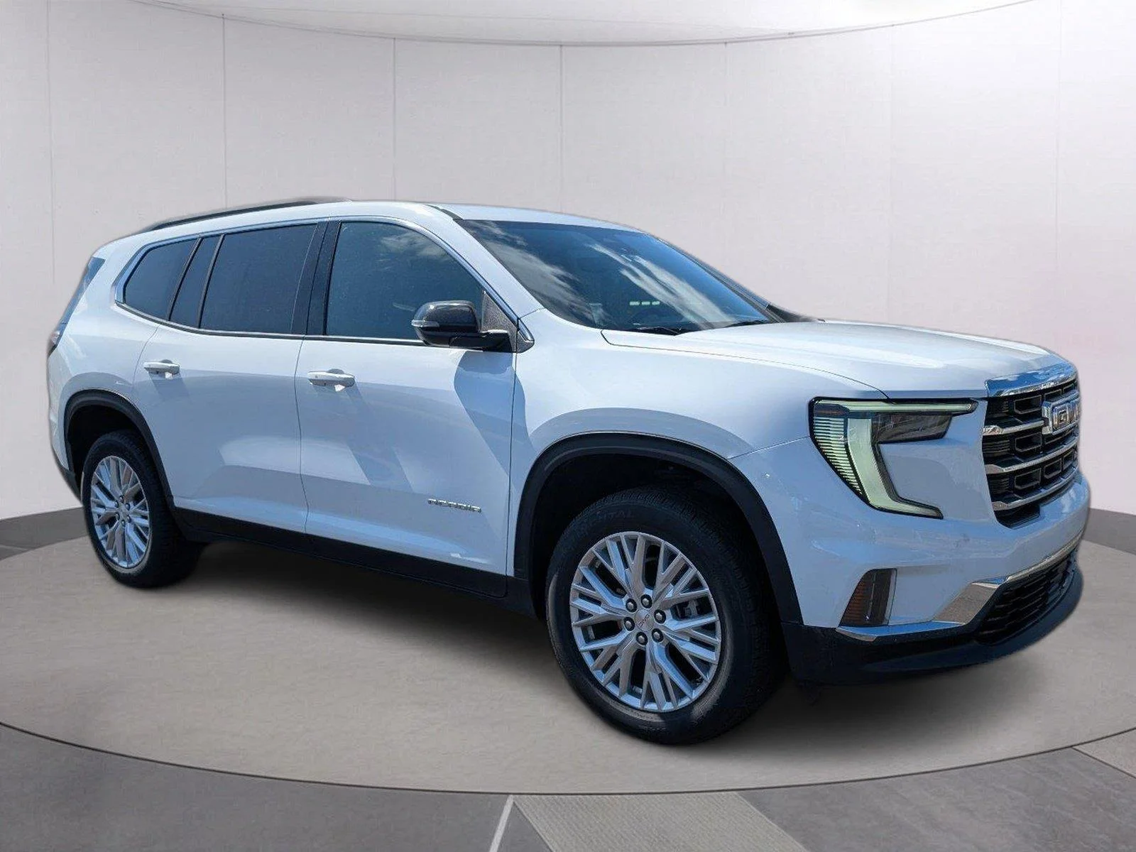 Used 2026 Summit White GMC Elevation image 9