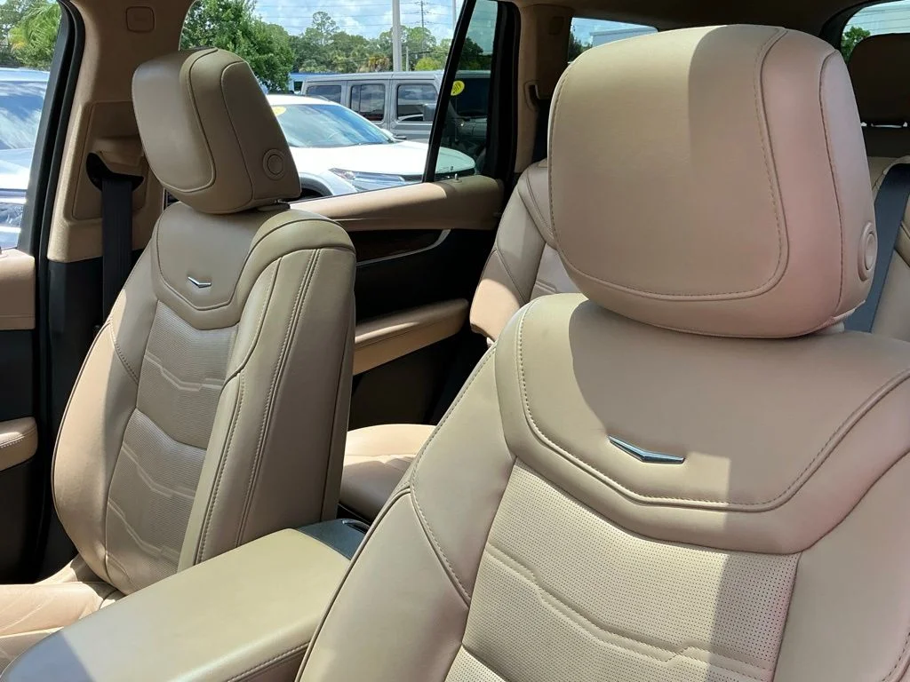 Used 2020 Red Cadillac Sport image 44