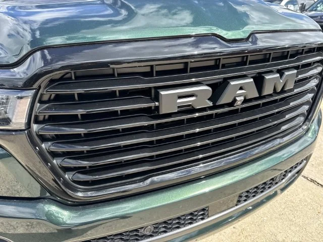 New 2027 Serrano-Green Metallic Exterior Paint RAM Laramie image 4