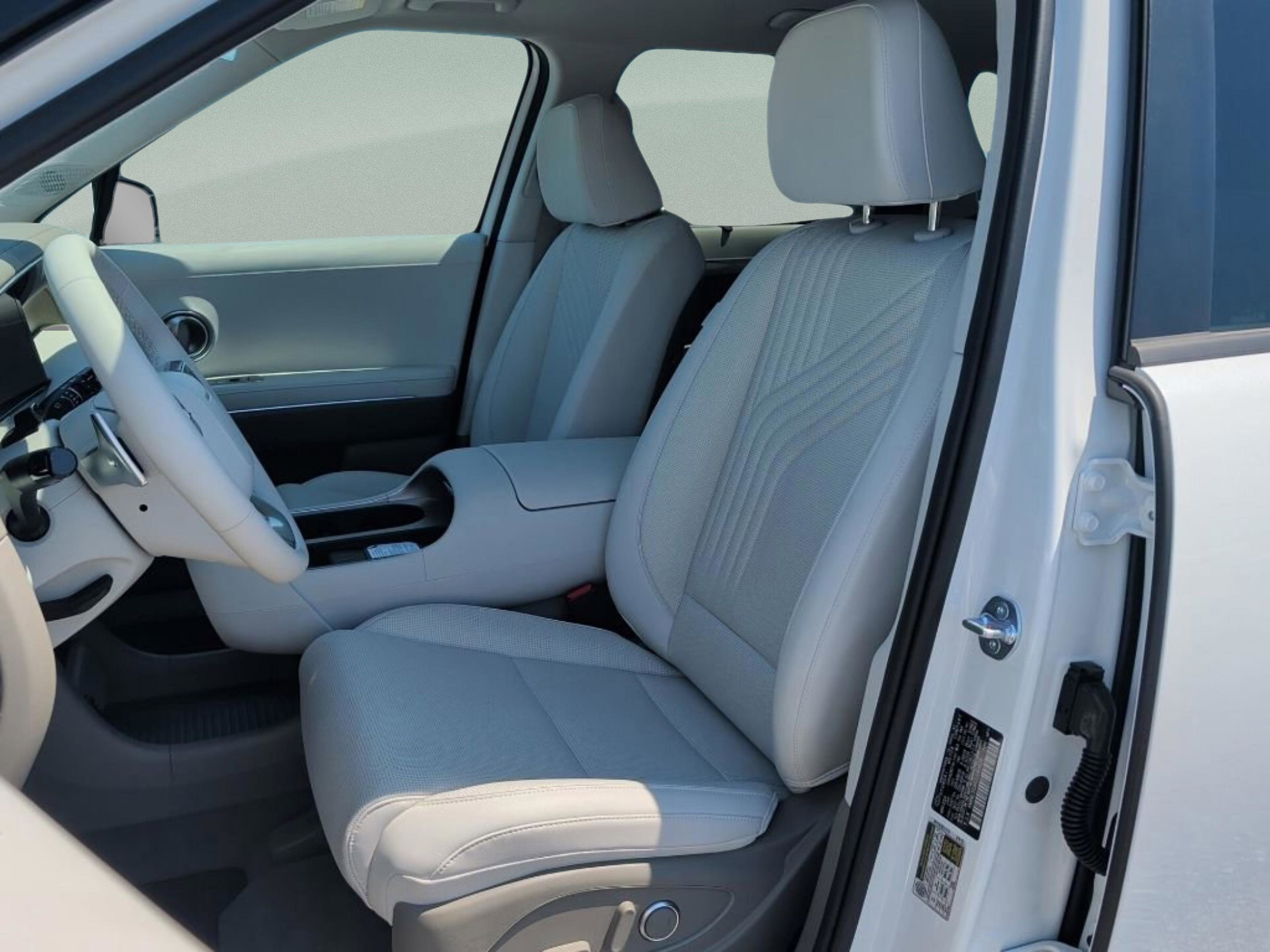 New 2026 Creamy White Pearl Hyundai Blue SEL 8P image 14