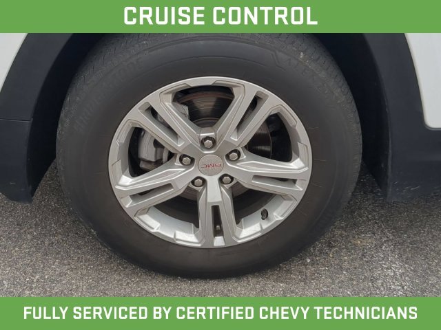 Used 2024 White GMC SLE image 15