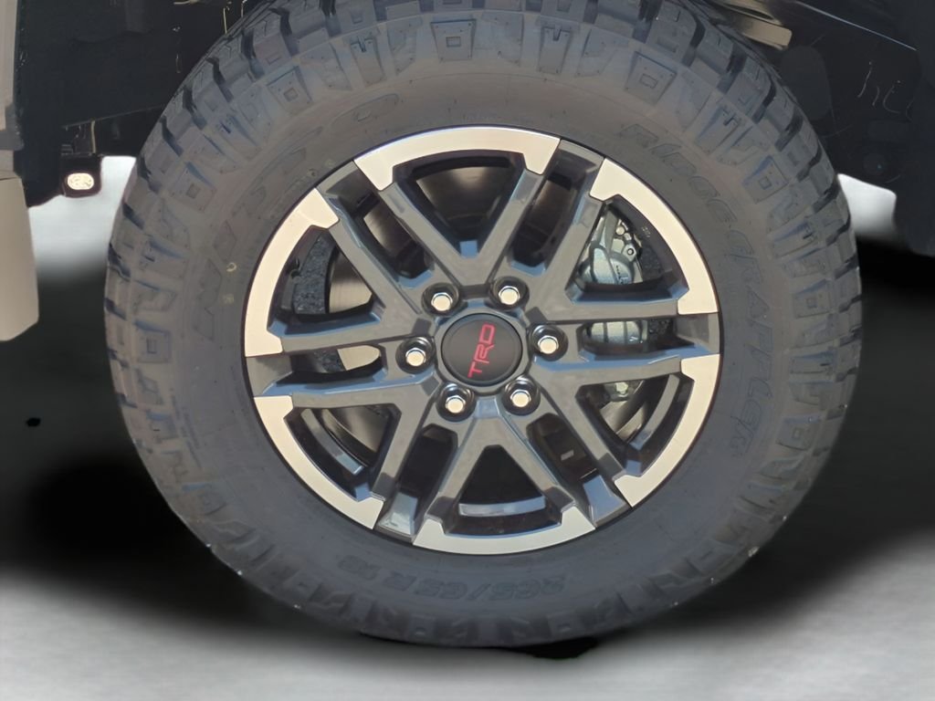 2025 Toyota Tacoma TRD Sport - Photo 11