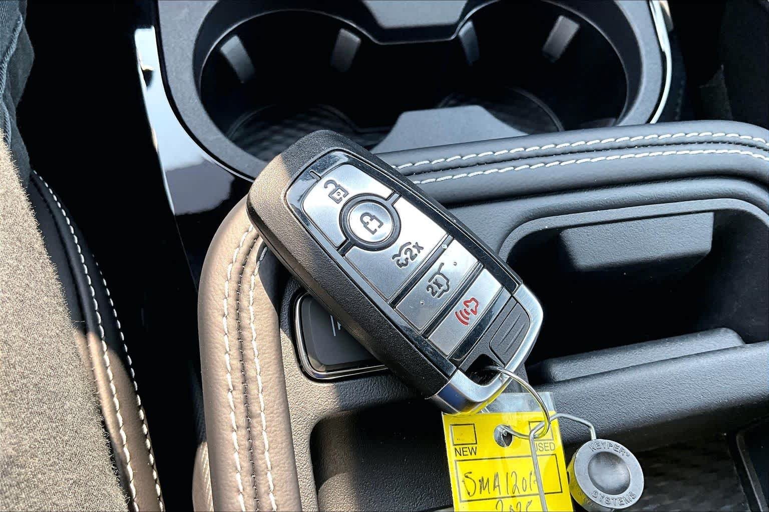 Certified Used 2025 Molten Ford GT image 16