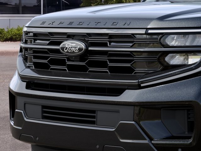 New 2027 Black Metallic Ford Platinum image 17