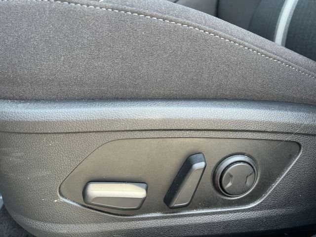 Certified Used 2025 Blue Hyundai SEL image 34