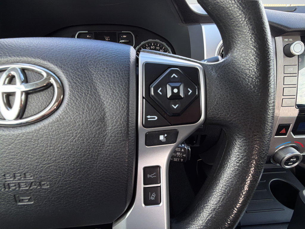 Used 2021 White Toyota SR5 image 19