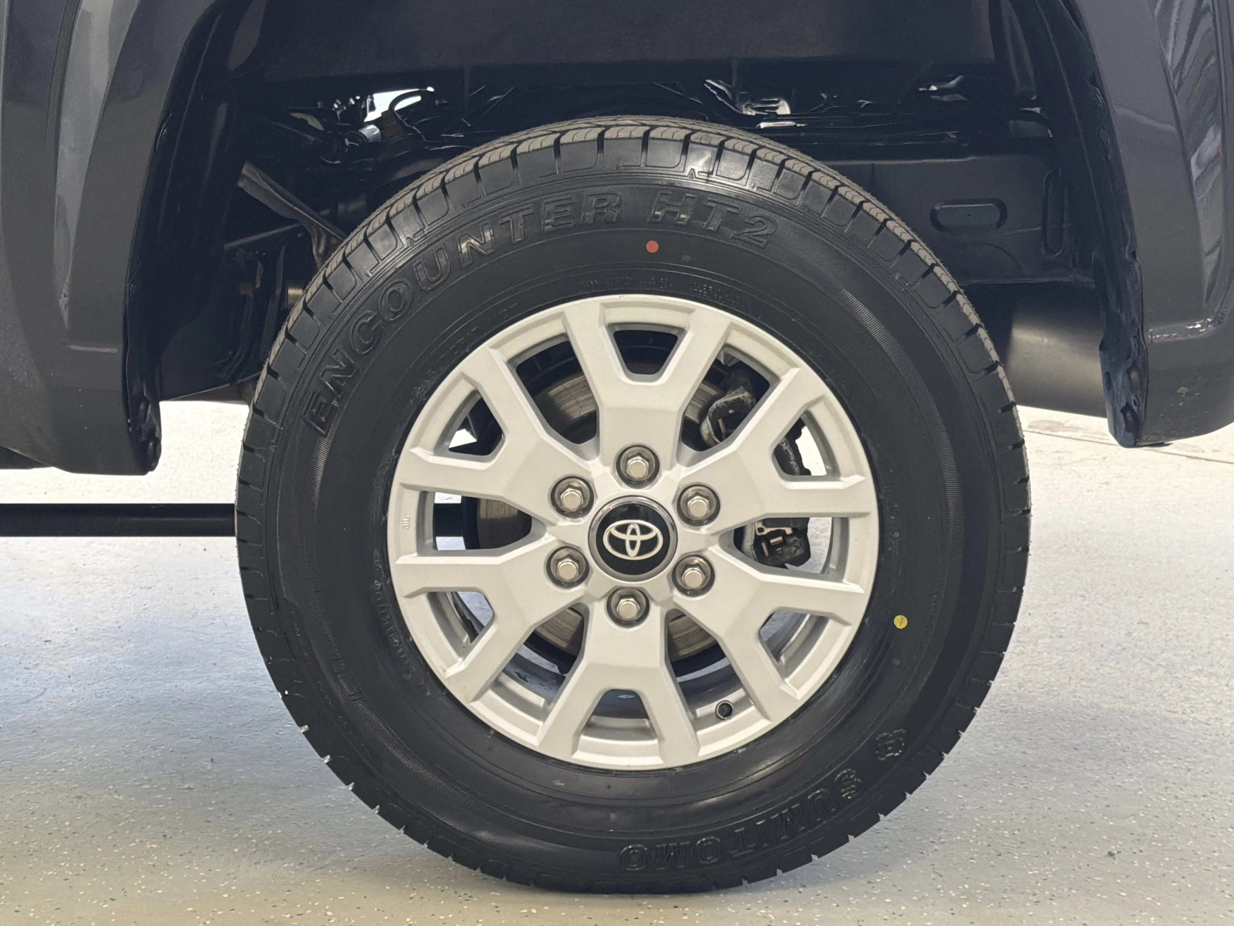 2024 Toyota Tacoma SR5 - Photo 42