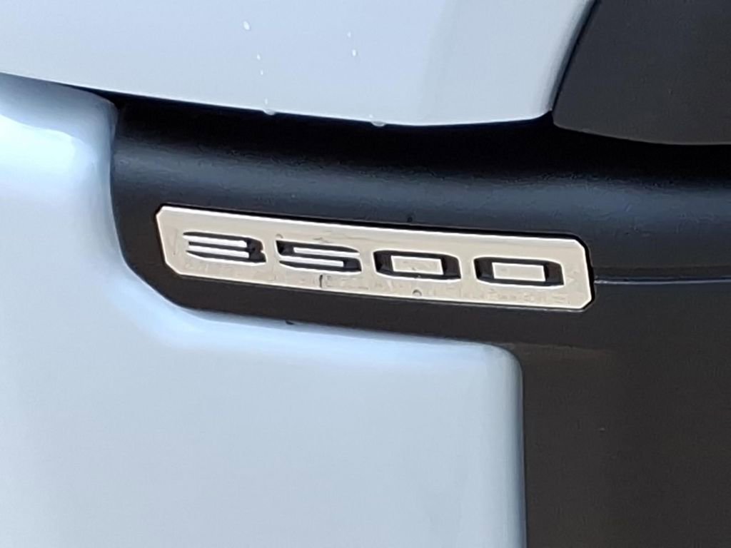 2026 GMC Sierra 3500HD Denali - Photo 10