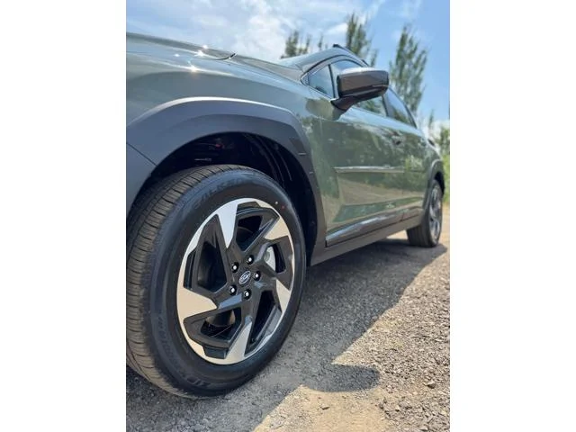 New 2026 ALPINE GREEN Subaru Limited image 39