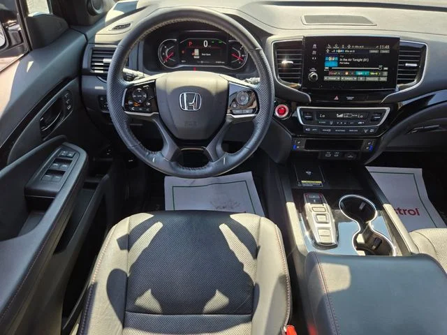 Used 2025 Gray Honda Black Edition image 14