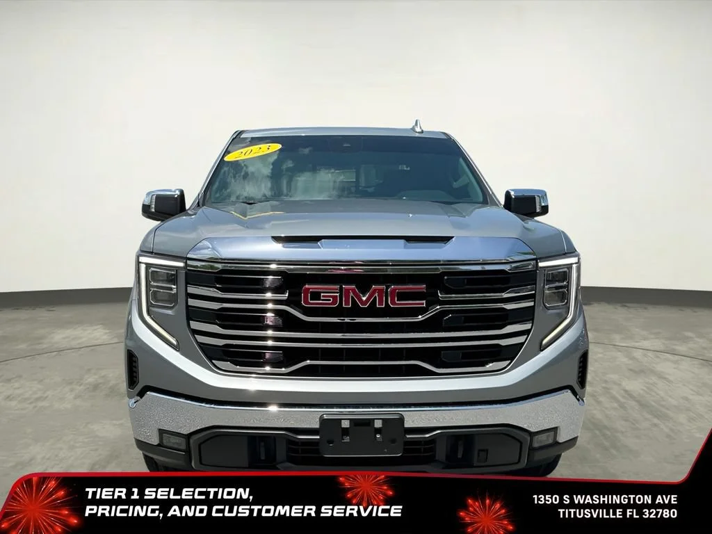 Used 2023 Sterling Metallic GMC SLT image 17