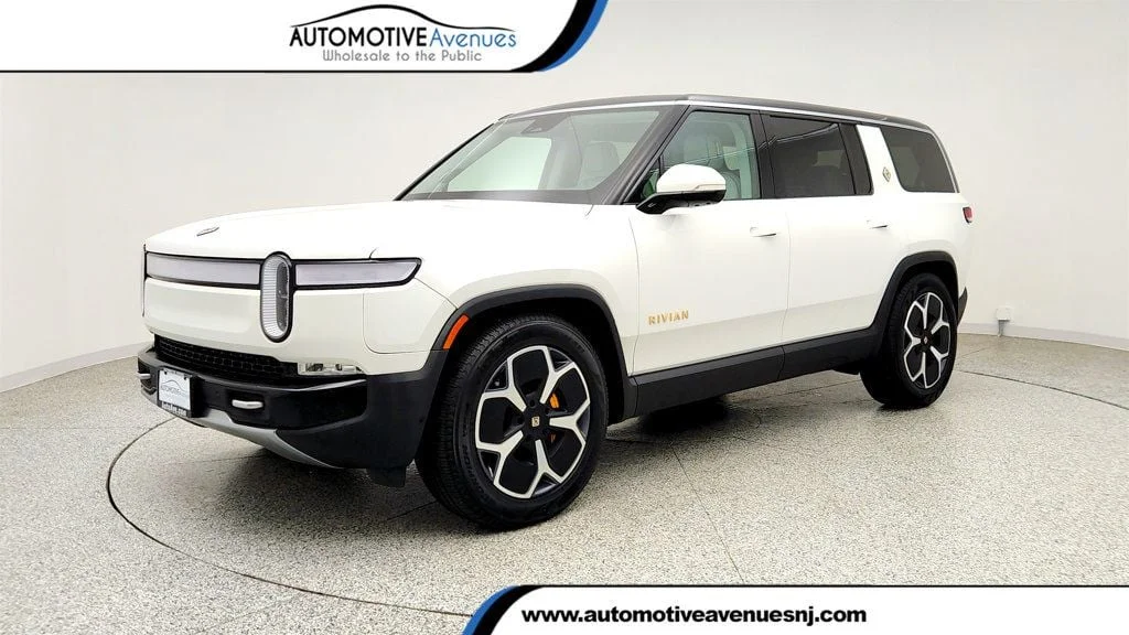 2024 Rivian R1S Adventure Quad-Motor Large Pack's photo