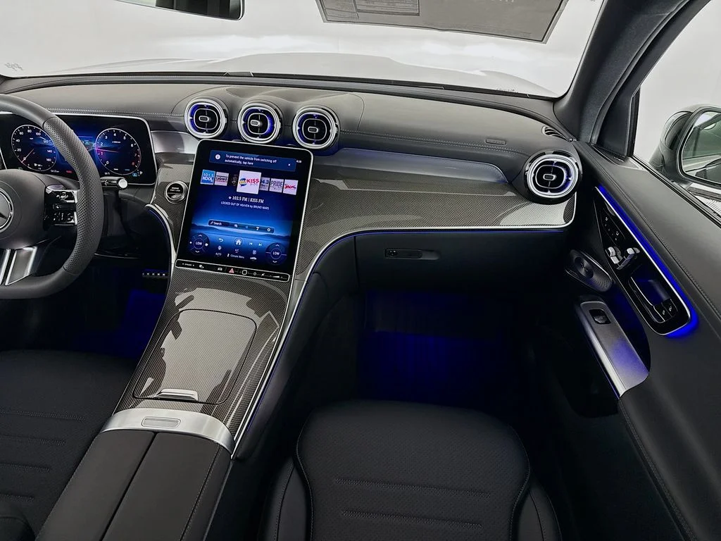 New 2026 Obsidian Black Metallic Mercedes-Benz GLC 300 image 19