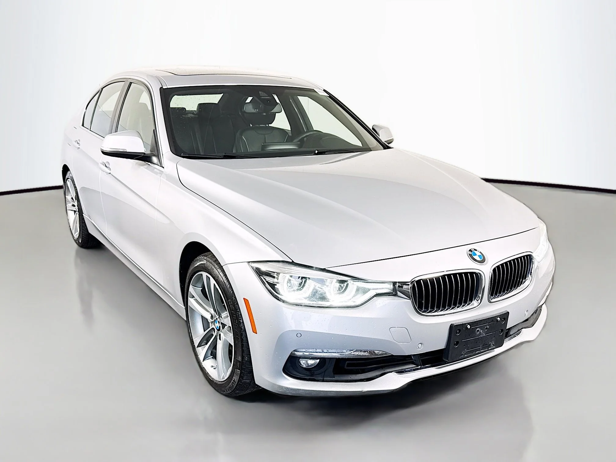 2018 BMW 3 Series 340i xDrive Sedan's photo
