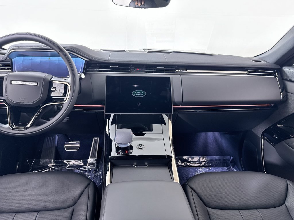 New 2026  Land Rover Dynamic SE image 19