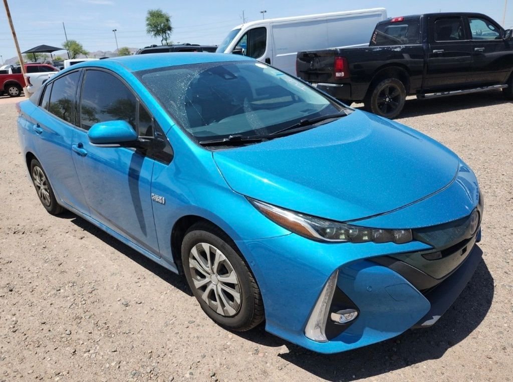 Used 2018 Blue Magnetism Toyota Advanced image 2