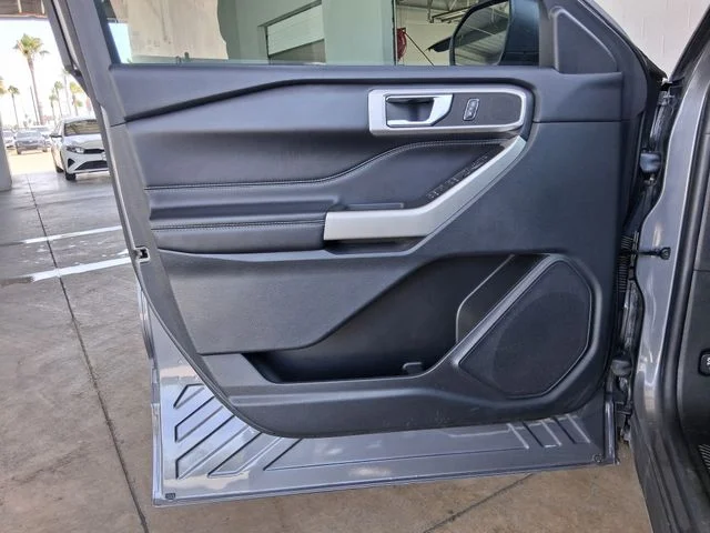 Used 2022 Gray Ford XLT image 16