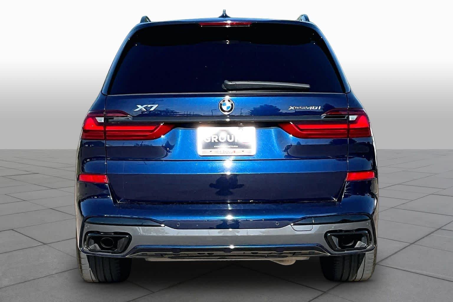 Used 2022 Tanzanite Blue II Metallic BMW xDrive40i image 5