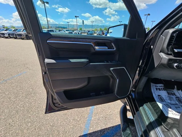 Used 2023 Titanium GMC Elevation image 15