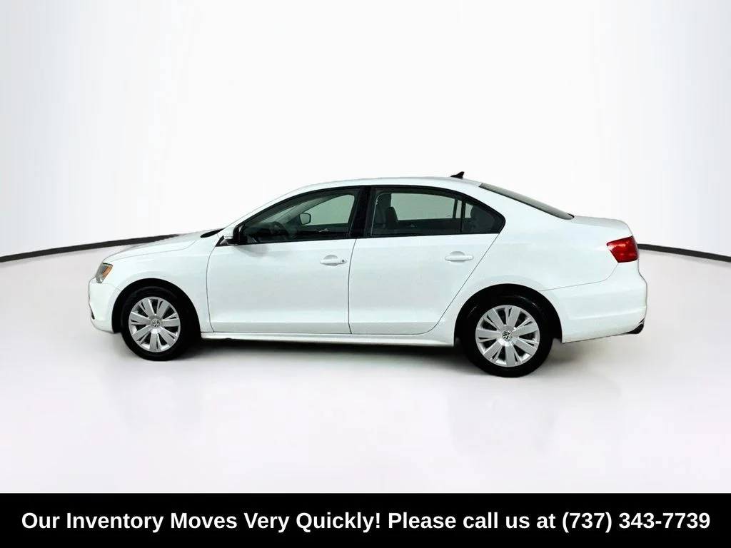 Used 2014 Pure White Volkswagen 1.8T SE image 4