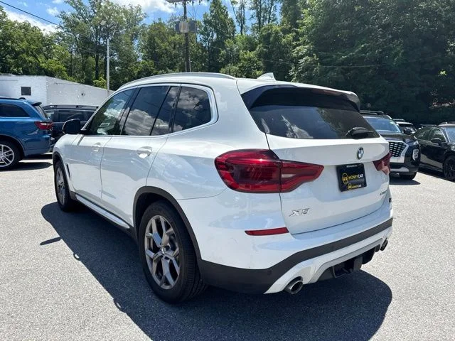 Used 2020 White BMW xDrive30i image 4