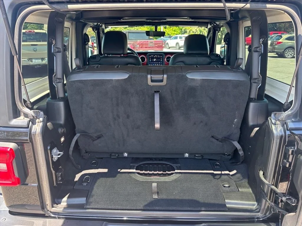 Used 2018 Black Jeep Rubicon image 26
