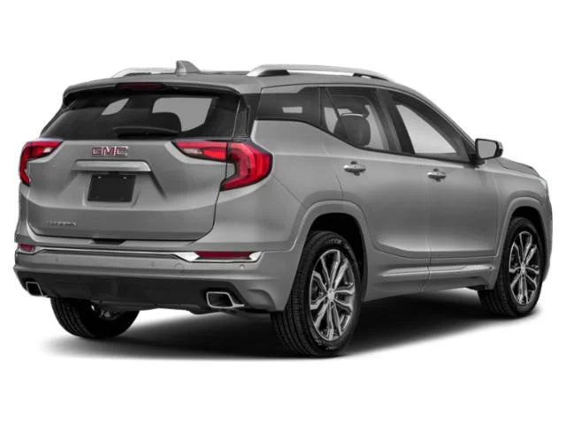 Used 2018 Red Quartz Tintcoat GMC Denali image 5