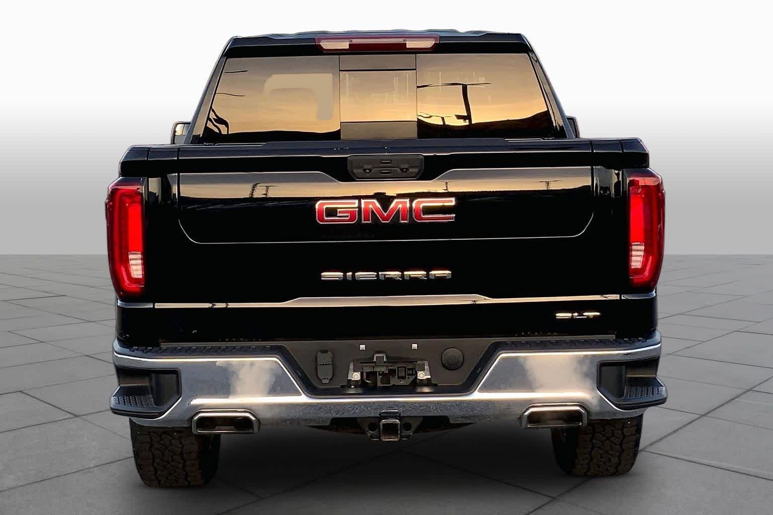 Used 2023 Onyx Black GMC SLT image 5