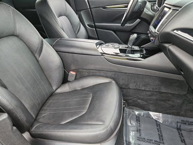 Used 2018  Maserati Base image 15