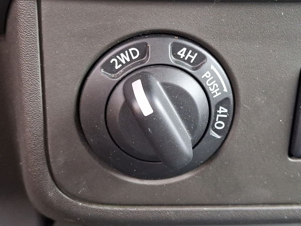 Used 2012 Silver Nissan PRO-4X image 23