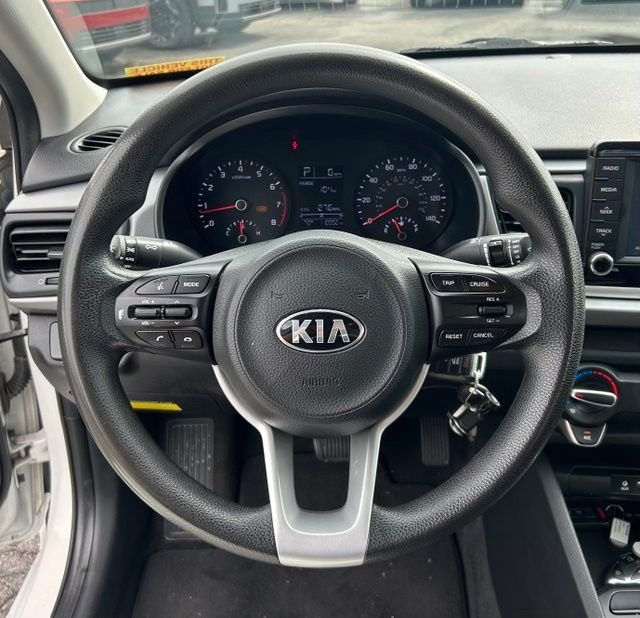 Used 2020 White Kia S image 5