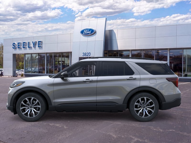 New 2026 Carbonized Gray Metallic Ford ST-Line image 4