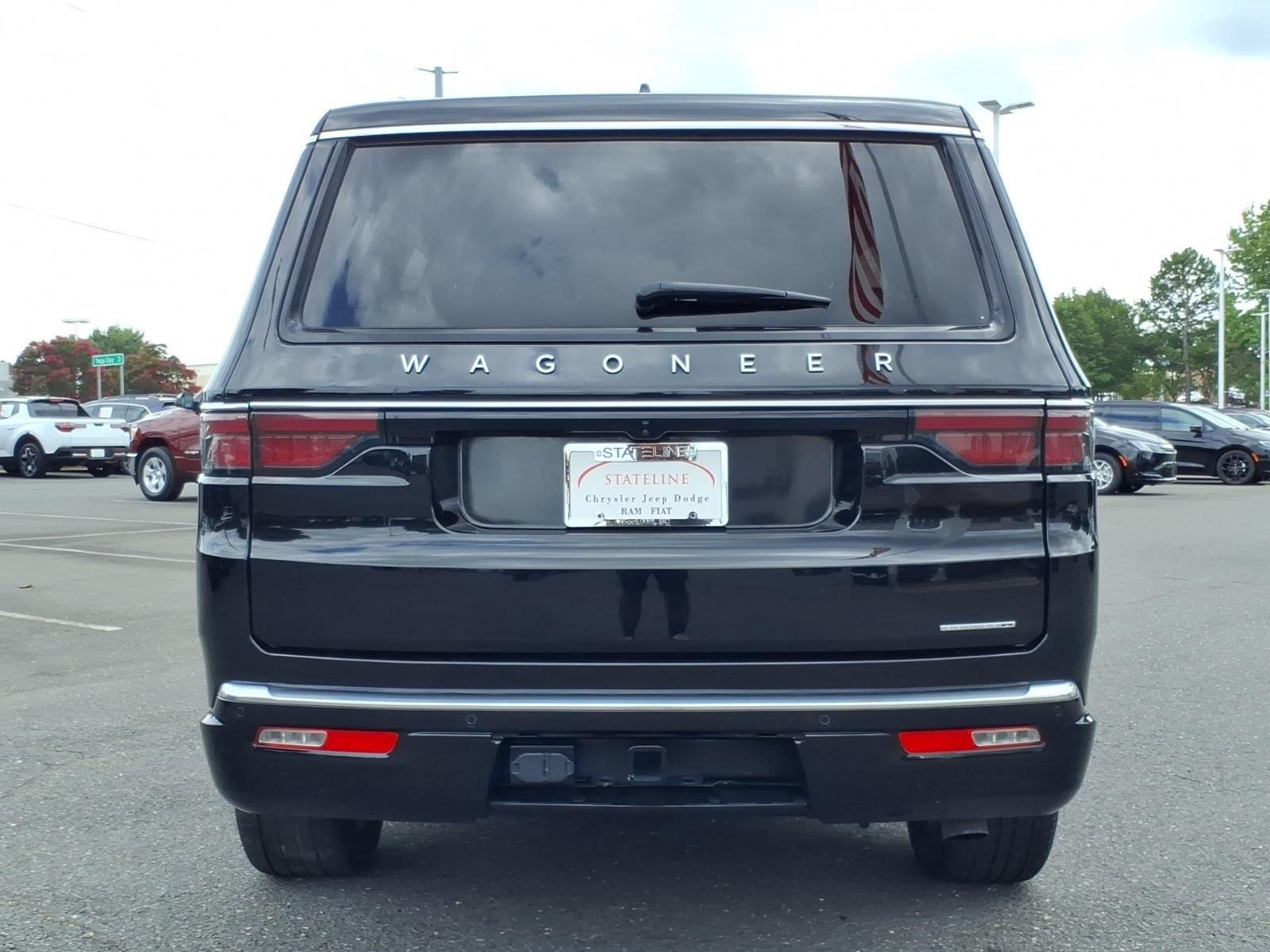 Used 2024 Diamond Black Crystal Pearlcoat Jeep Series II image 16
