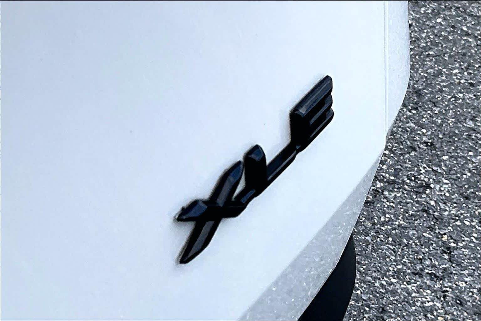 Used 2024 Wind Chill Pearl Toyota XLE image 10