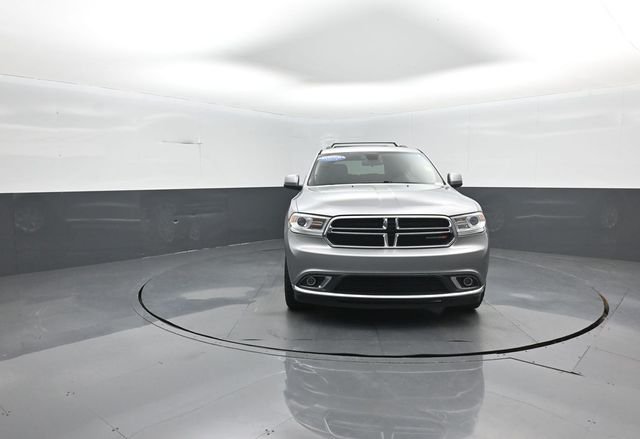 Used 2015 Silver Dodge SXT image 3