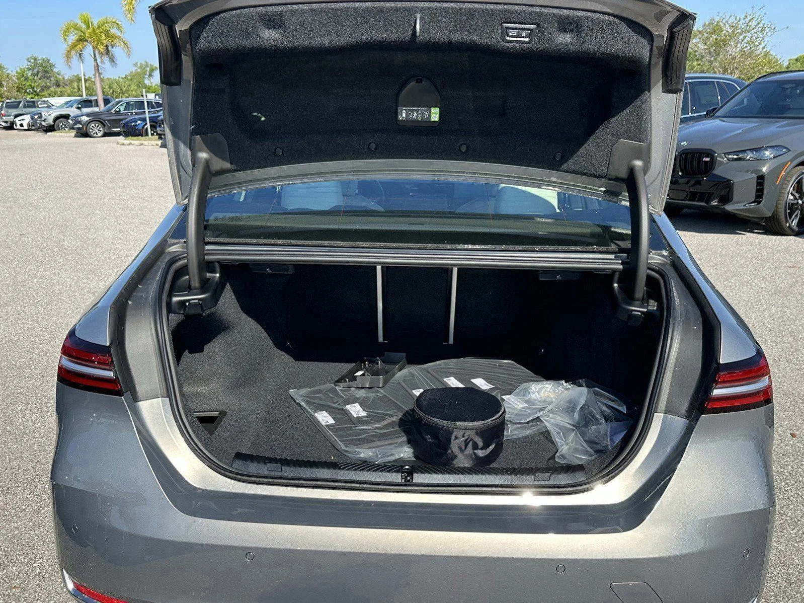 New 2026 Oxide Grey Metallic BMW eDrive40 image 11