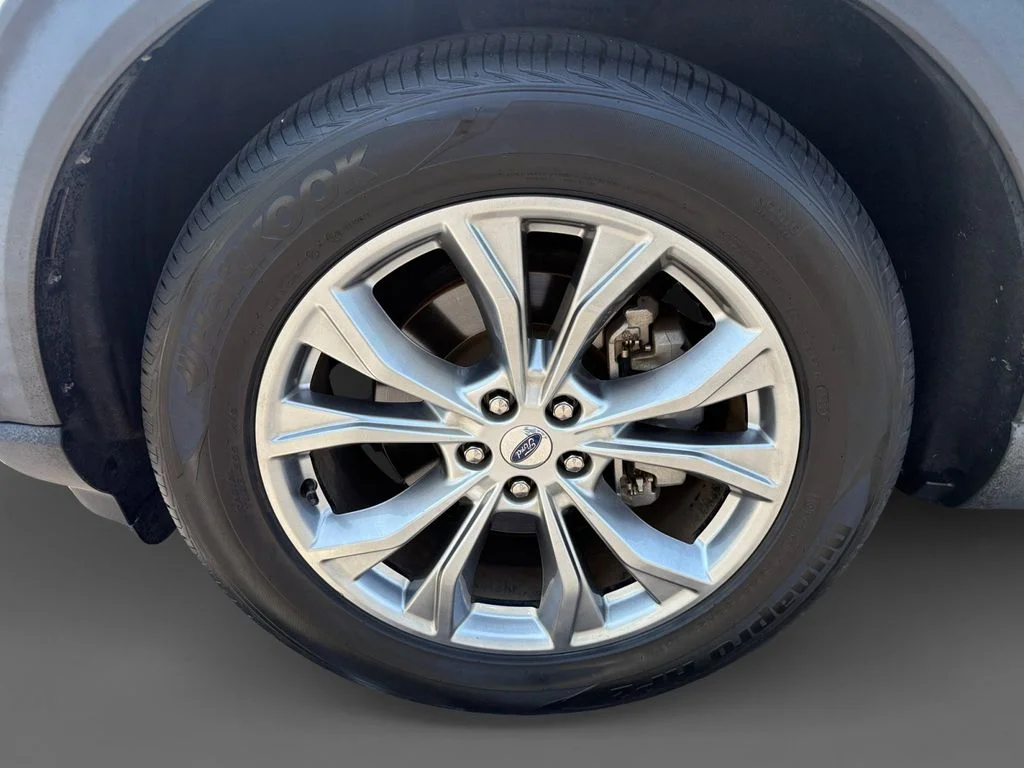 Used 2021 White Ford XLT image 15