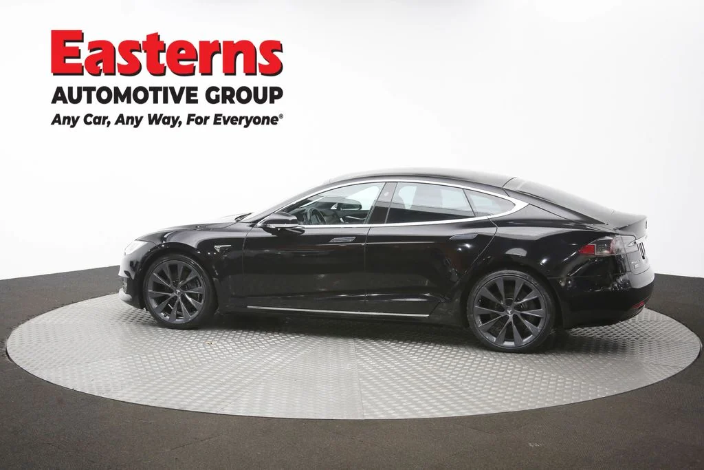 Used 2018 Black Tesla 75D image 60