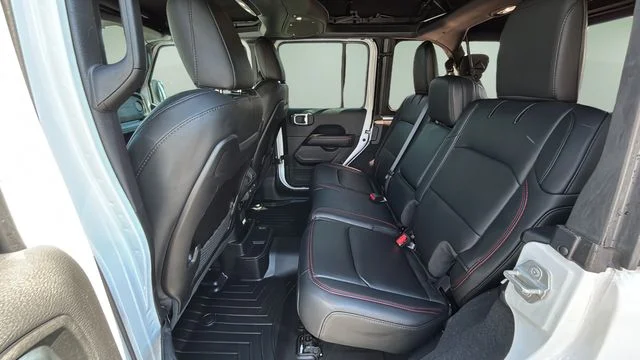 Used 2024 White Jeep Rubicon image 21
