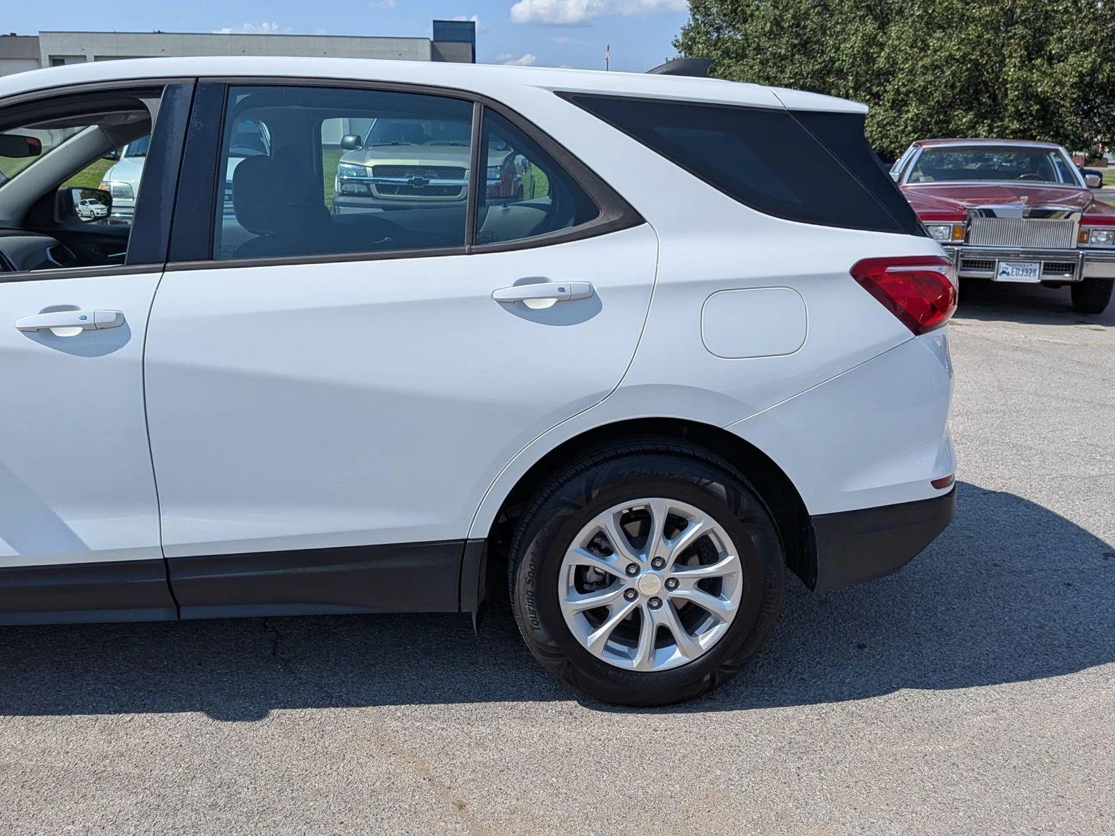 Used 2019 Summit White Chevrolet LS image 11