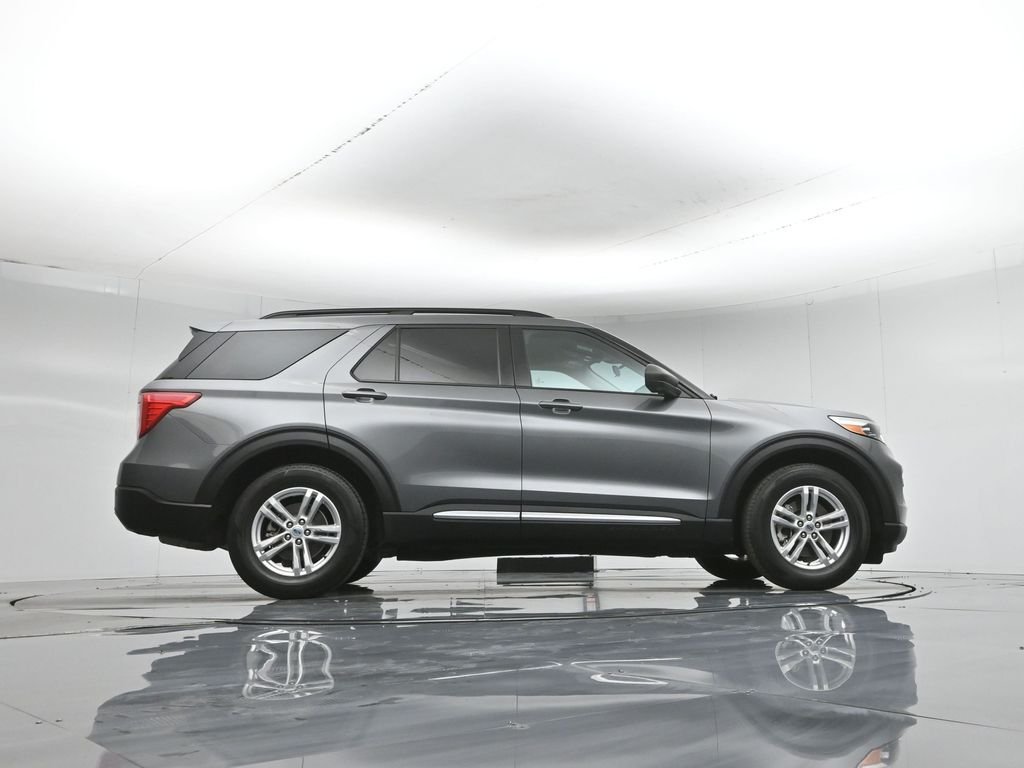 Certified Used 2023 Gray Ford XLT image 8