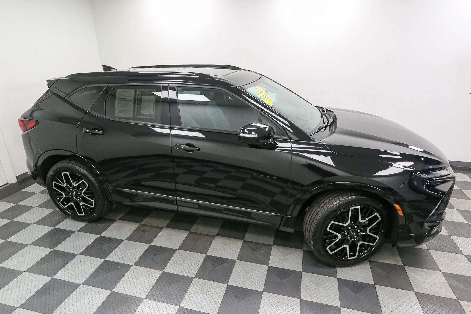 Used 2023 Black Chevrolet RS image 5