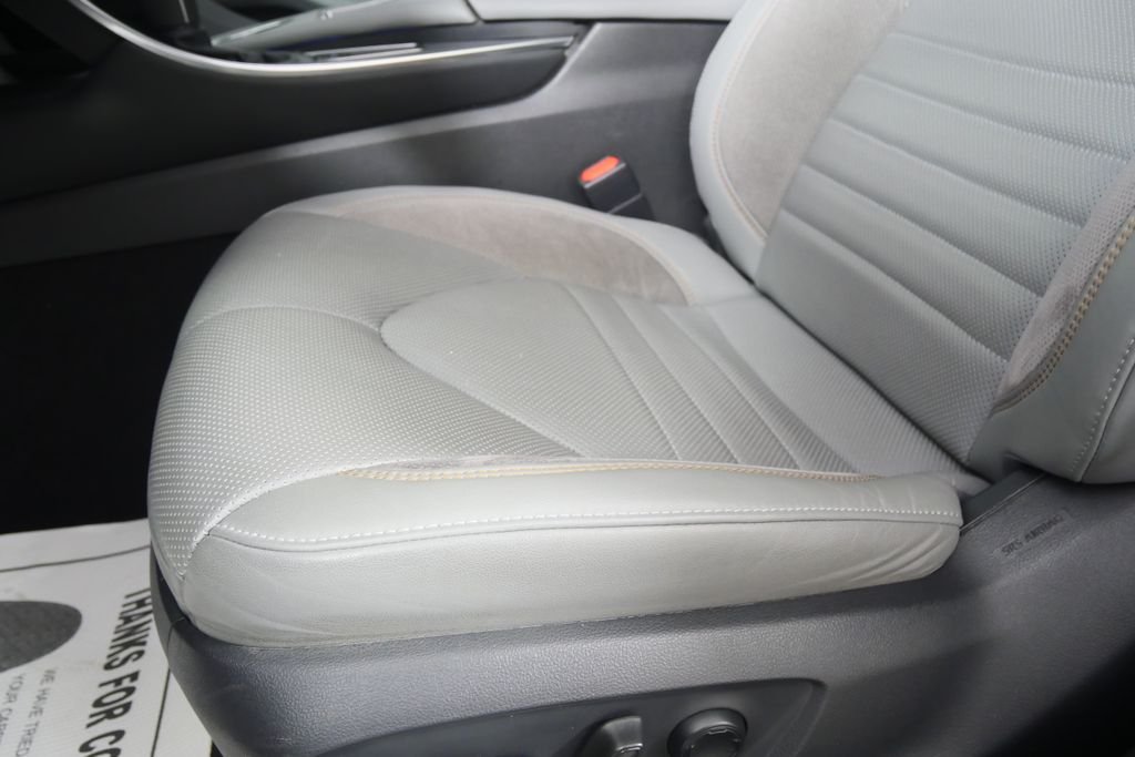 Used 2019 Harbor Gray Metallic Toyota XLE image 9
