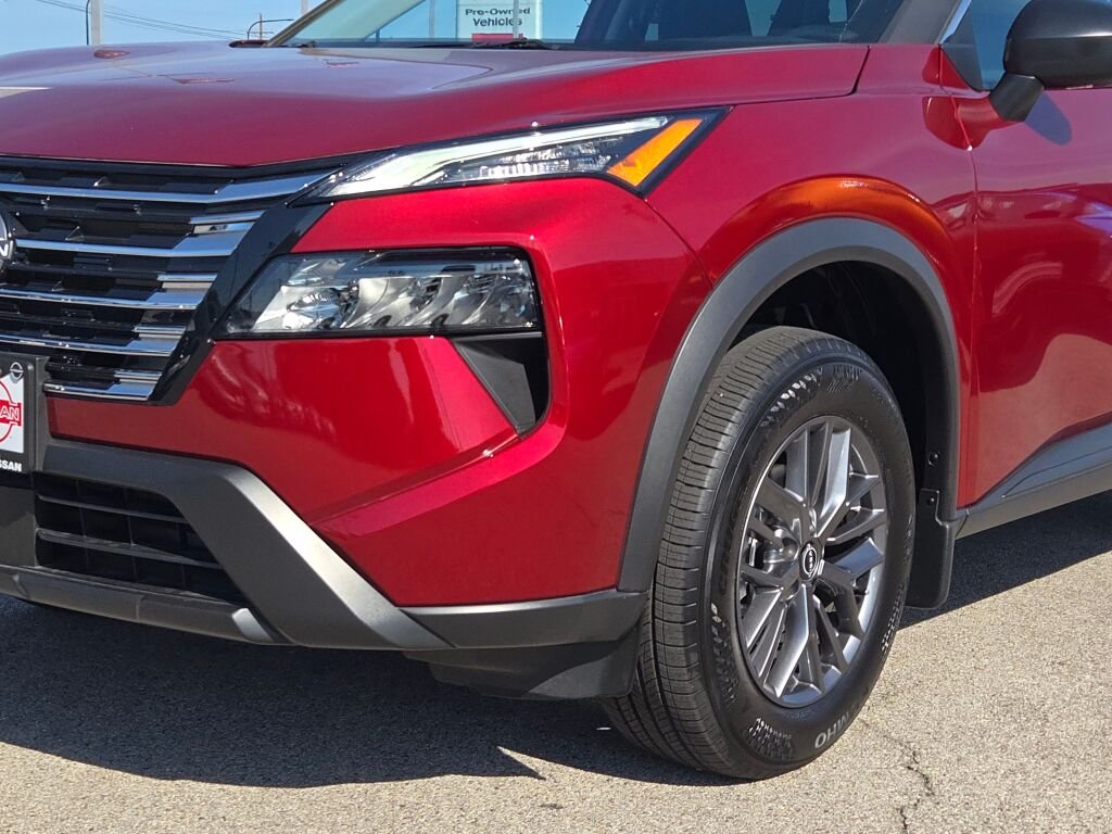 Certified Used 2025 Red Nissan S image 3