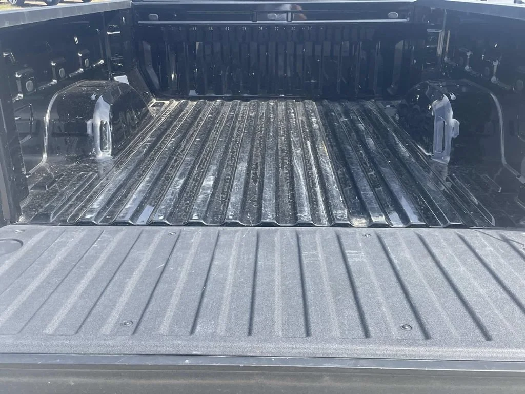 2023 Chevrolet Silverado 1500 LT - Photo 8