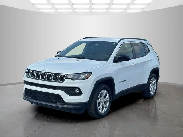 Certified Used 2024 White Jeep Latitude image 3