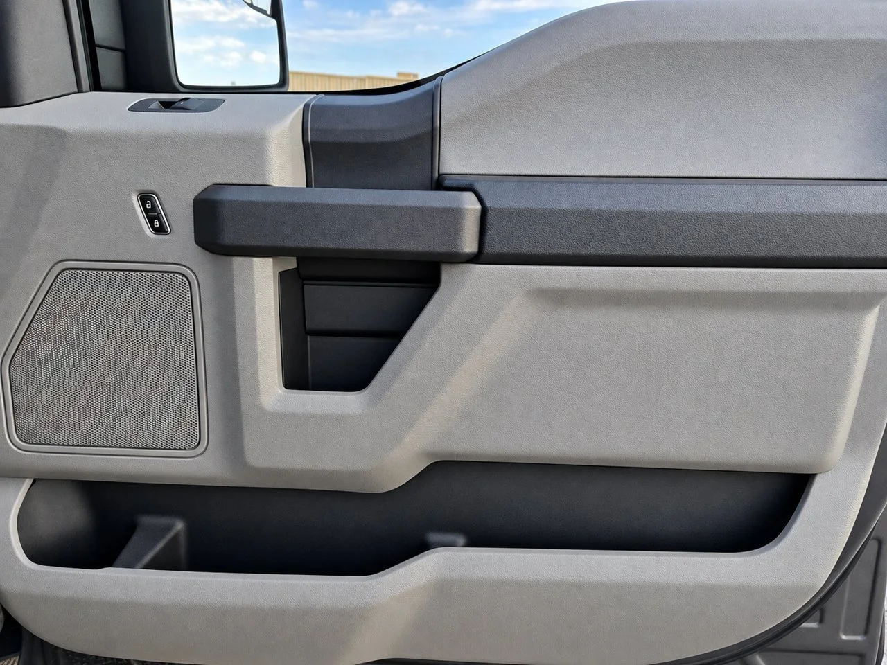 Used 2019  Ford  image 31