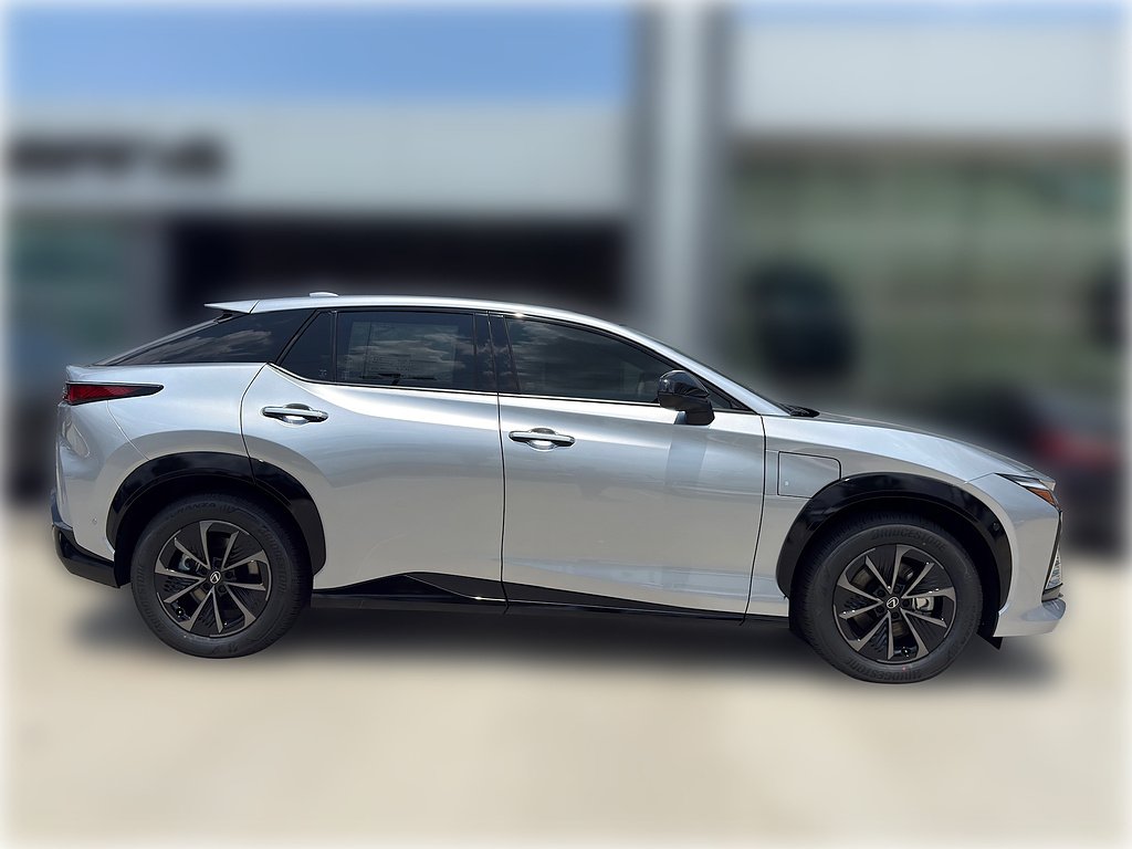 New 2026 Iridium Lexus PREMIUM image 15