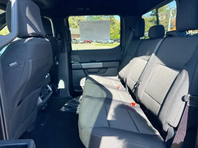 New 2026 Carbonized Gray Metallic Ford XLT image 33